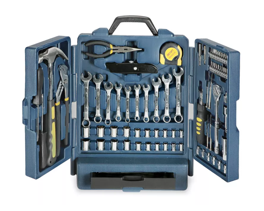 121 Piece Deluxe Tool Set.